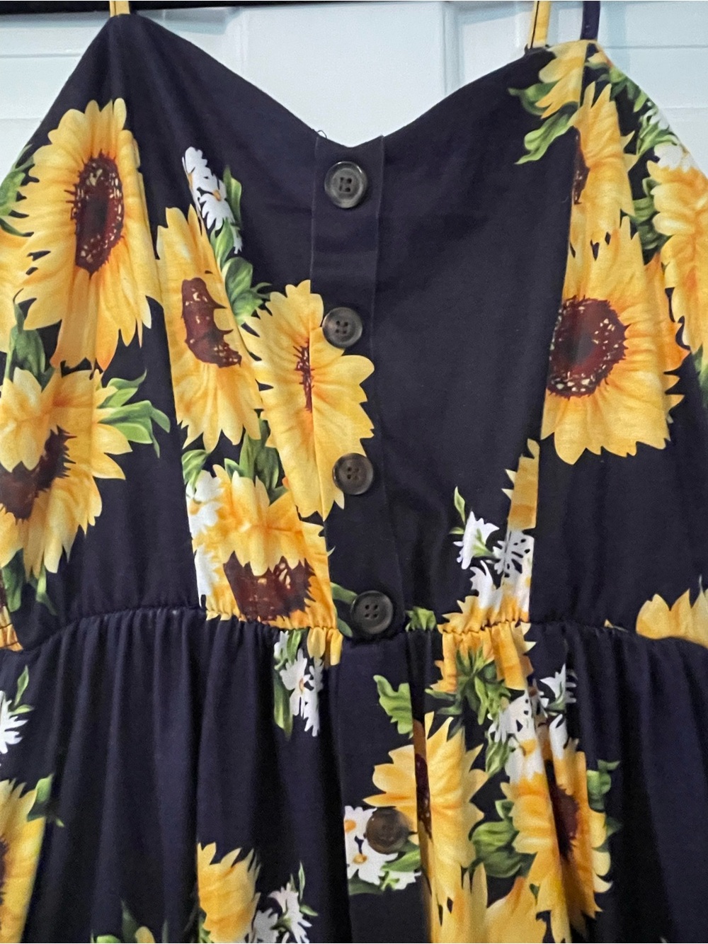 Sunflower Spaghetti Strap Sundress 
Midi 
Like new condition with no blemishes
